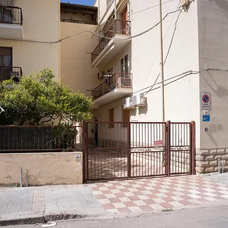 Nonna Rosas Daire Alghero