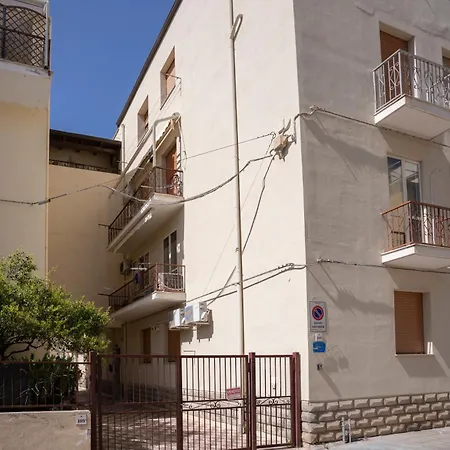 Nonna Rosas Appartement